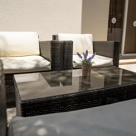 Fig Tree Ekaterina 3 Bdrm