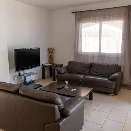 Villa Fig Tree Ekaterina 3 Bdrm Protarász