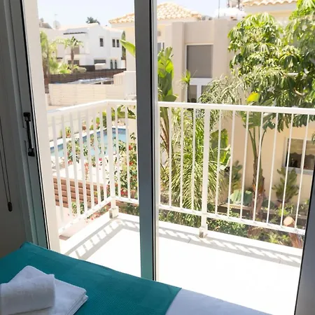 Fig Tree Ekaterina 3 Bdrm プロタラス