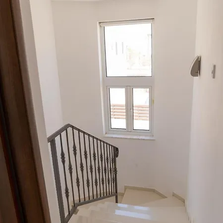 Fig Tree Ekaterina 3 Bdrm Villa *