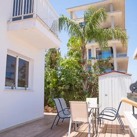 Fig Tree Ekaterina 3 Bdrm