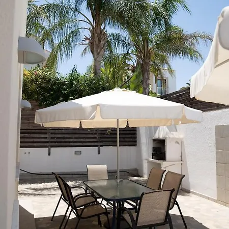 Fig Tree Ekaterina 3 Bdrm Villa Protarász